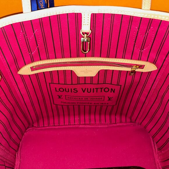 Louis Vuitton Bag - Picture 4 of 4